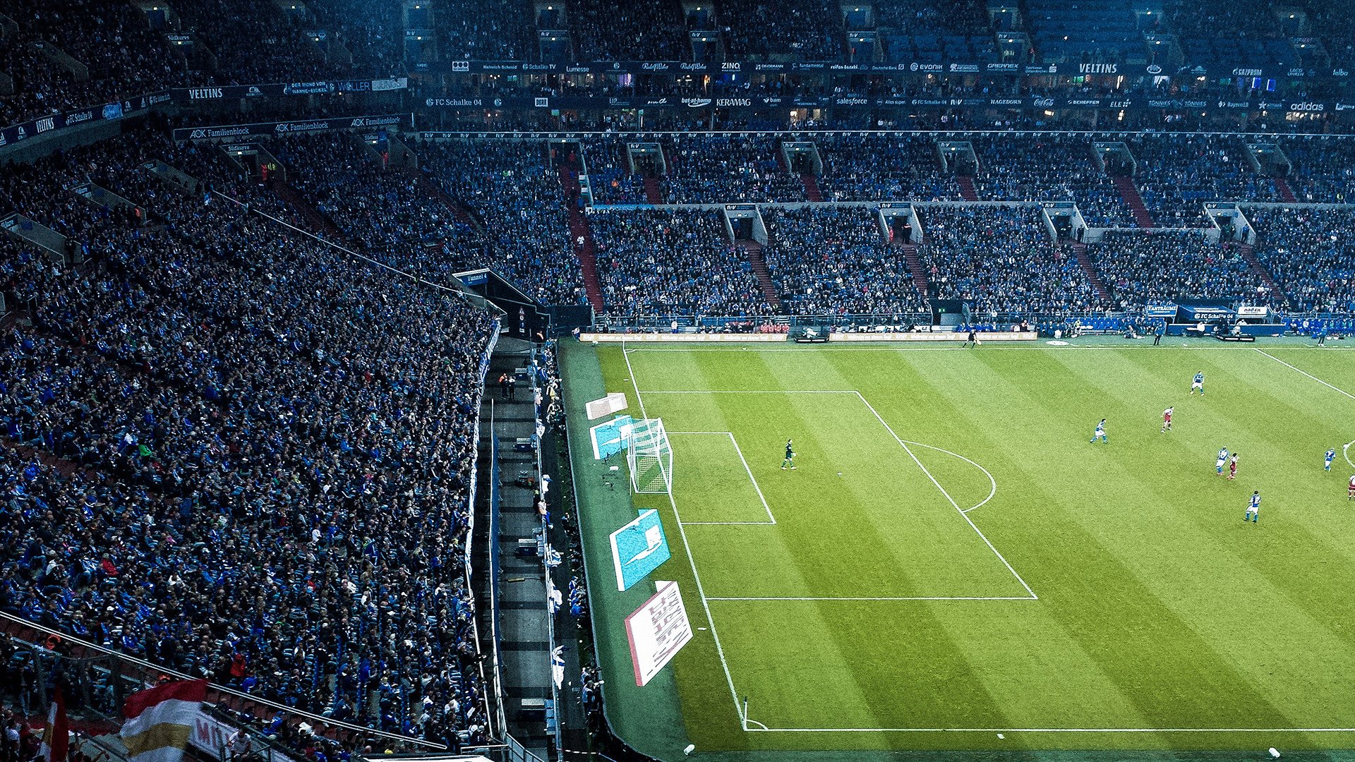 球员勇救俱乐部财务陷阱,集资支持球队运营,球队的资金来源